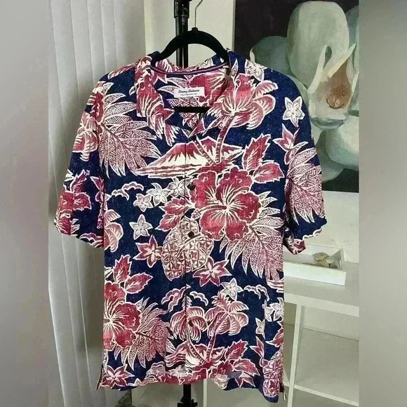 Tommy Bahama Nova Wave Short Sleeve  Men’s Button Down Shirt Size Large - Picture 1 of 6